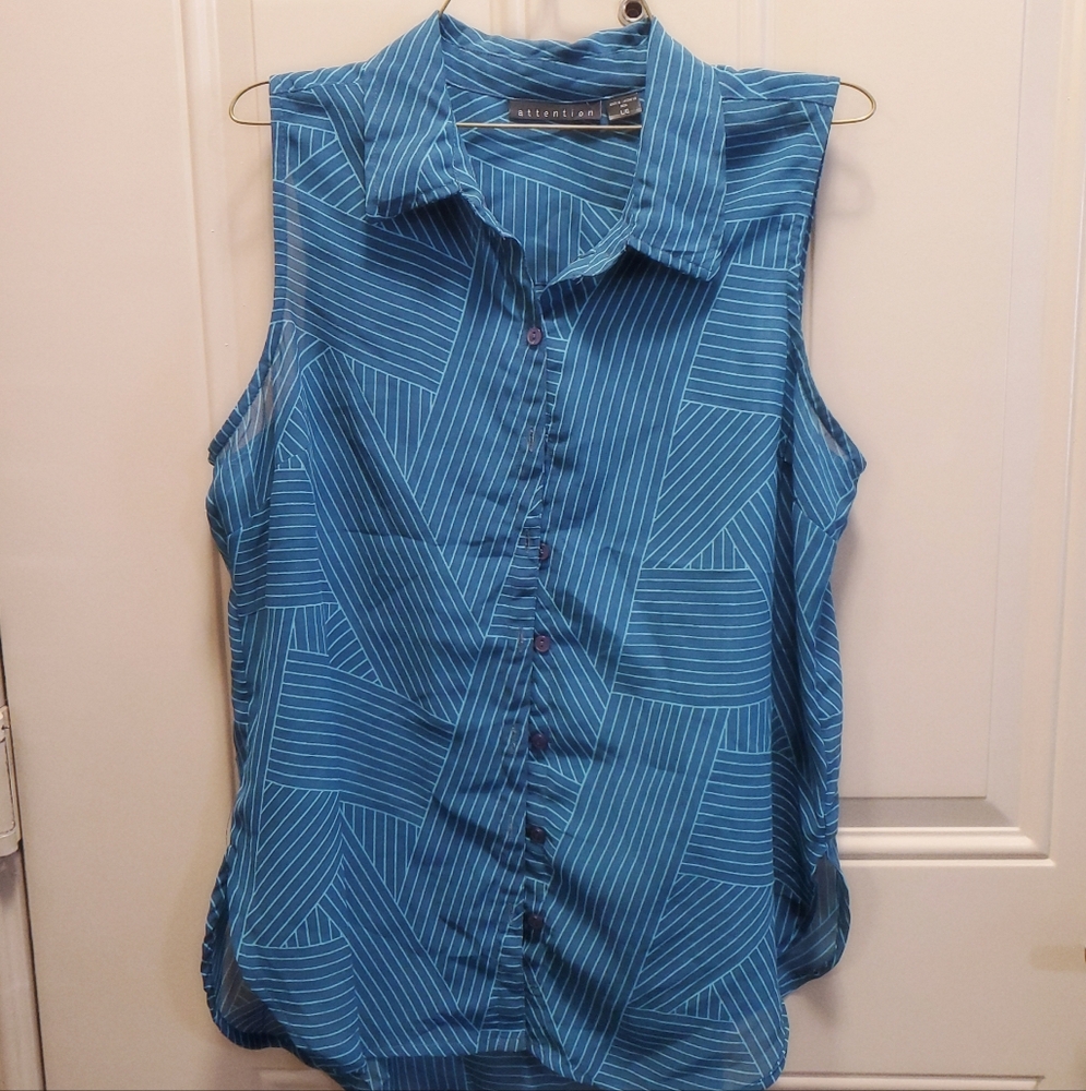 Sleeveless Button-Up Blouse – Blue Geometric Print